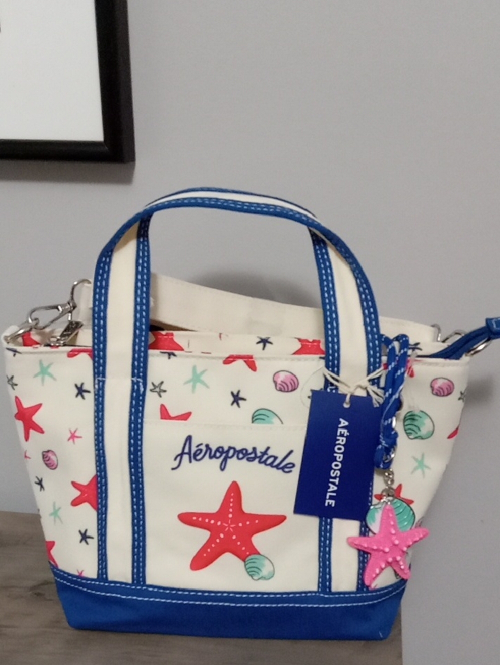 Aeropostale Off White Tote with Blue Trim and Multicolor Starfish Print